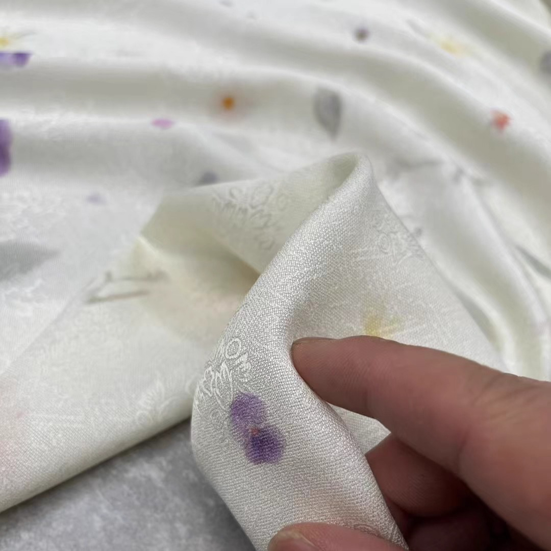 114CM 폭 19MM 작은 꽃 인쇄 흰색 무거운 실크 - Sewing Vest 리뷰 및 가격