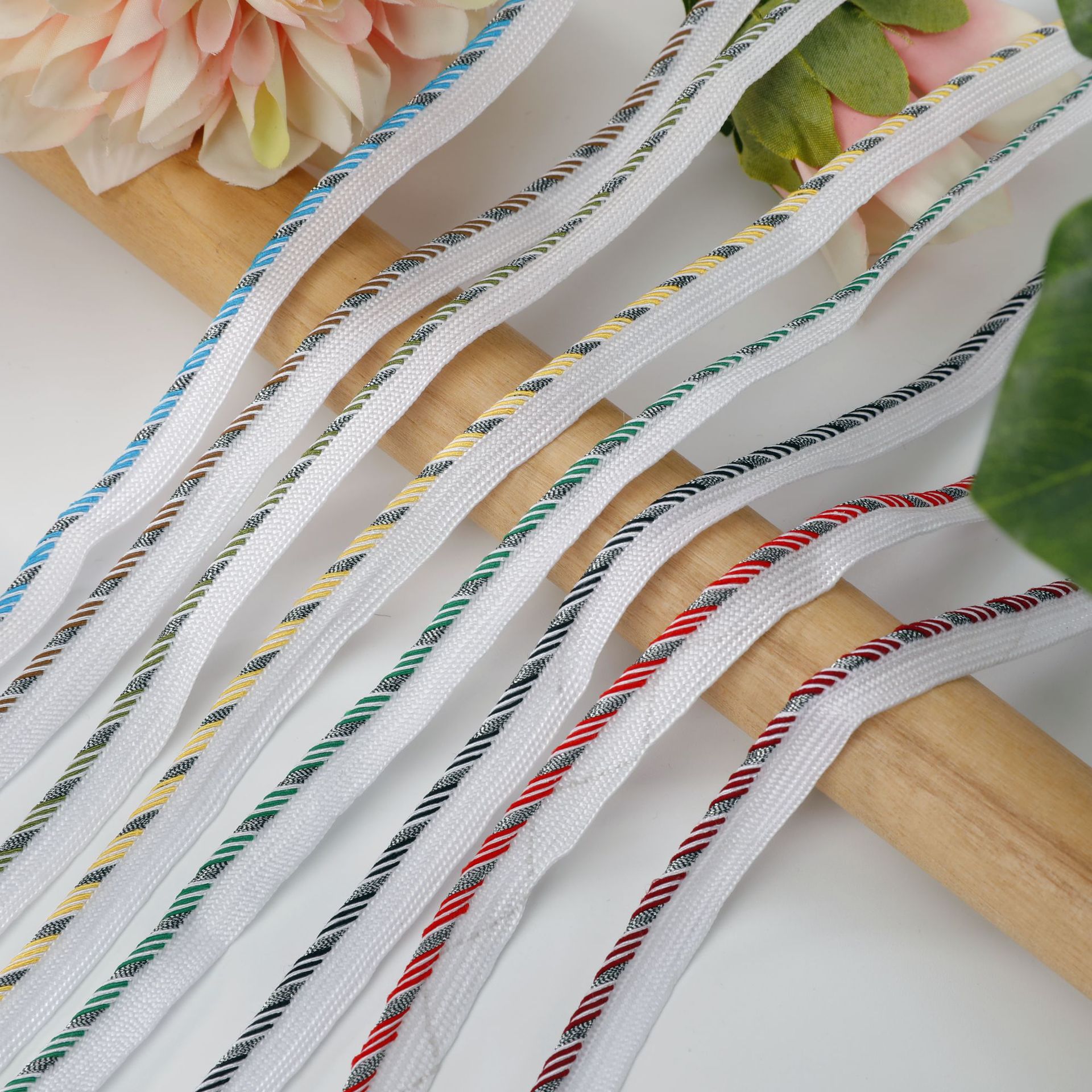 각 팩당 5m/16.4ft 화이트 베이스 멀티컬러 사선 - Textile And Sewing Supply 리뷰 및 가격